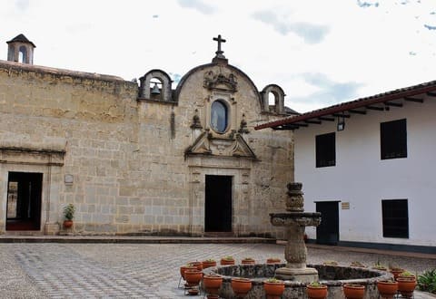 Foto 1 de "Sumérgete en el Pasado: City Tour Cultural en Cajamarca"